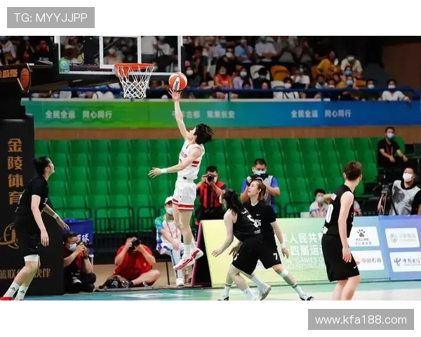 武汉篮球队在奥运会积分榜中以52分稳居第一名展现强劲实力